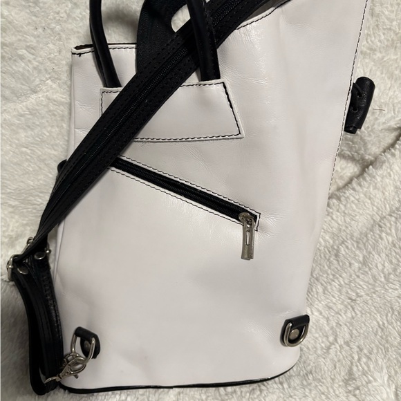 Vera Pelle White and Black Leather Backpack